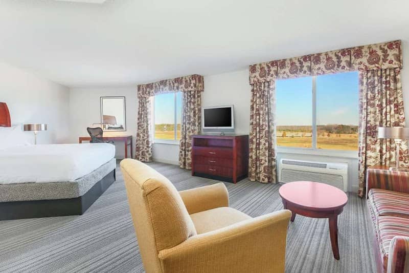 Hilton Garden Inn Roanoke Rapids - Image 1