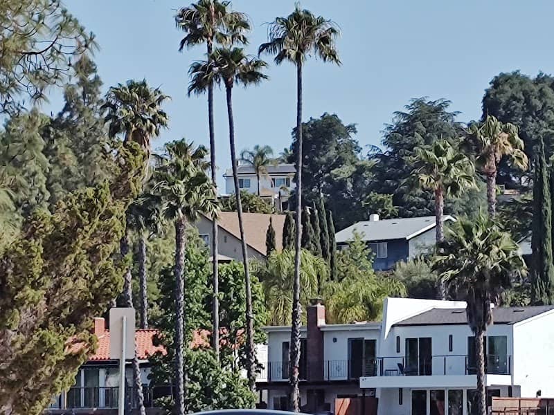 Agoura hills - Image 3