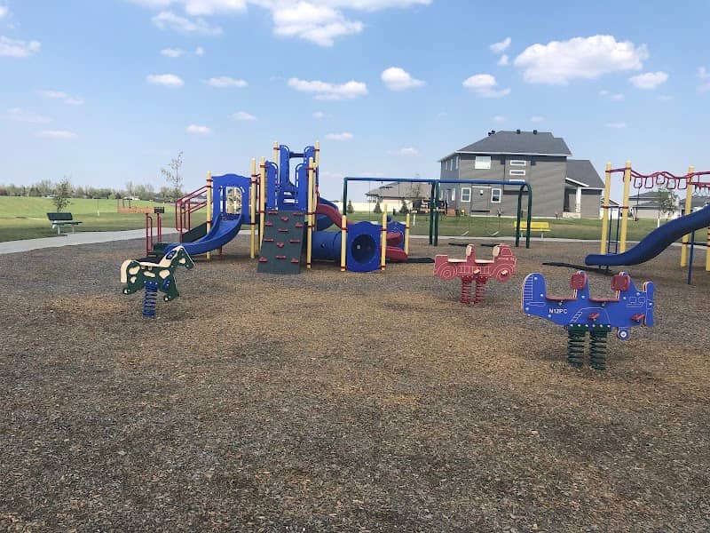 Golden Valley Park - Image 1