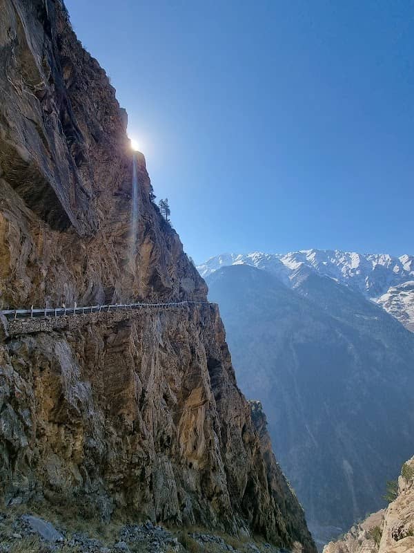 Roghi Valley View Point - Image 1