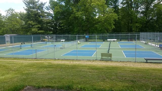 Bolindale Deforest Park - Image 1