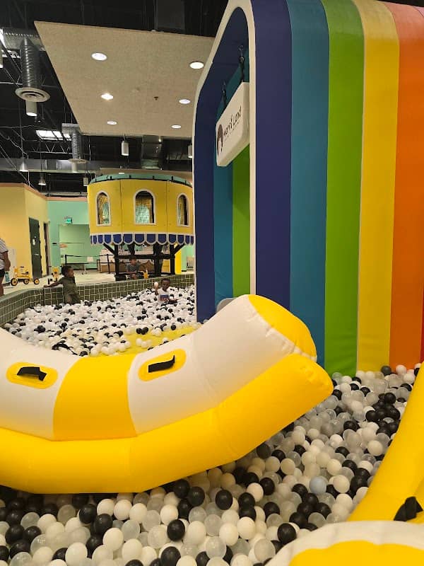 Momi Land Gahanna - Image 1