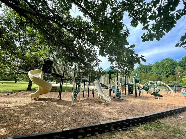 Briar Hill Park - Image 2