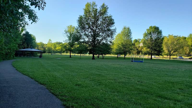 Briar Hill Park - Image 1