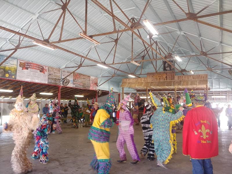 Basile Pig Barn - Image 1