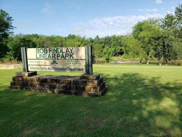 Bob Findlay Linear Park - Image 2
