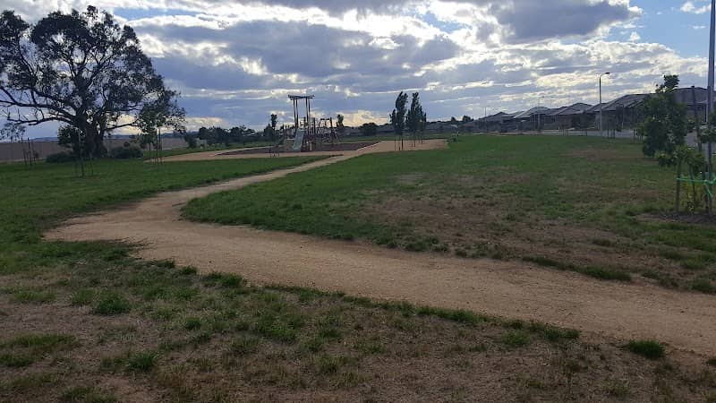 Robertson Place Reserve - Image 2