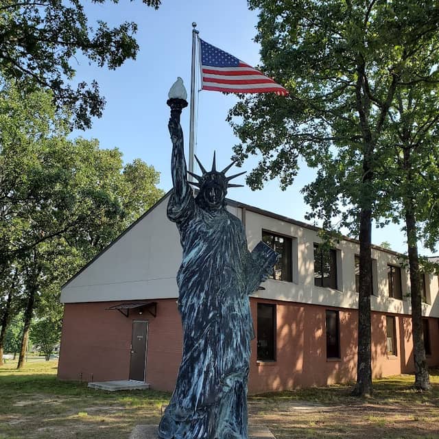 Mini Statue of Liberty - Image 2