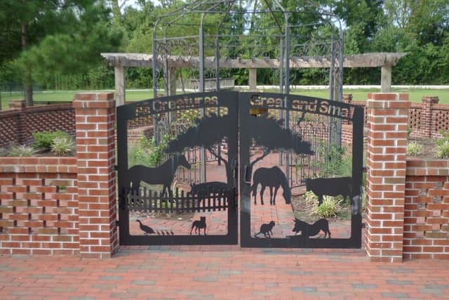 Kinston Rotary Dog Park - Image 1