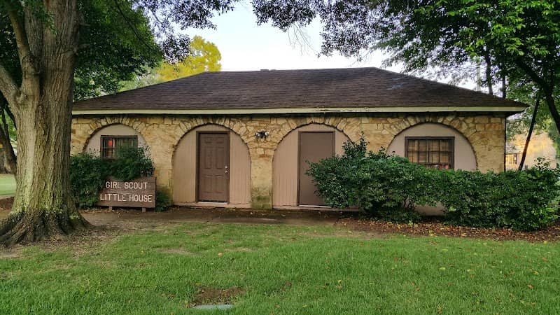 Girl Scout Little House - Image 1