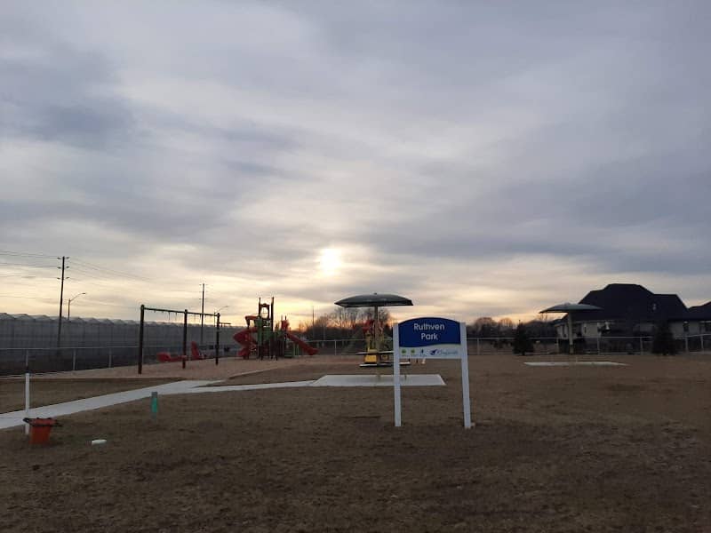 Evelina Medeiros Park - Image 1