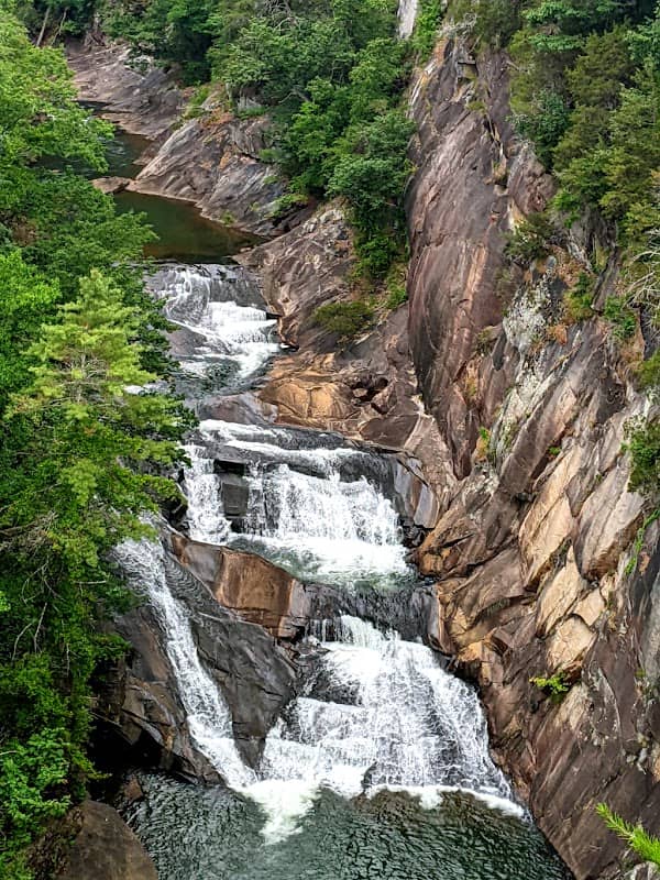 L'Eau d'Or Falls - Image 1