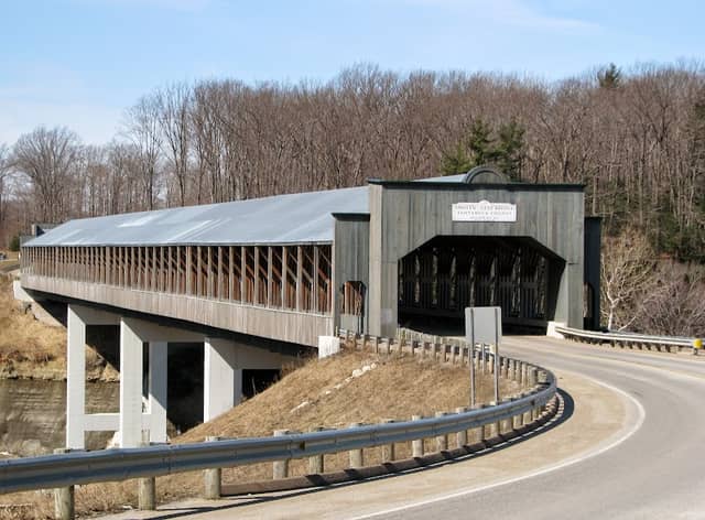 Smolen-Gulf Covered Bridge - Image 1