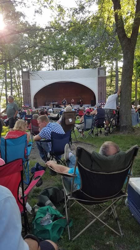 Bandshell at Columbia Park - Image 1