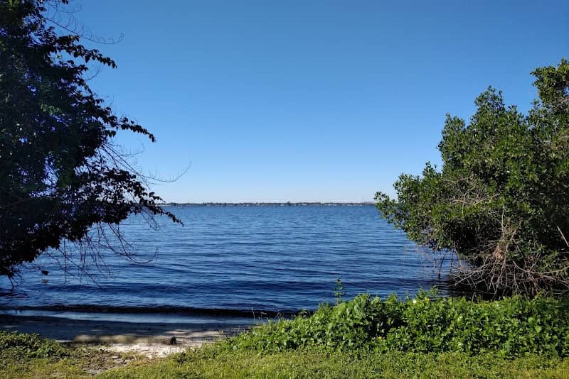 Riverside Park - Image 2