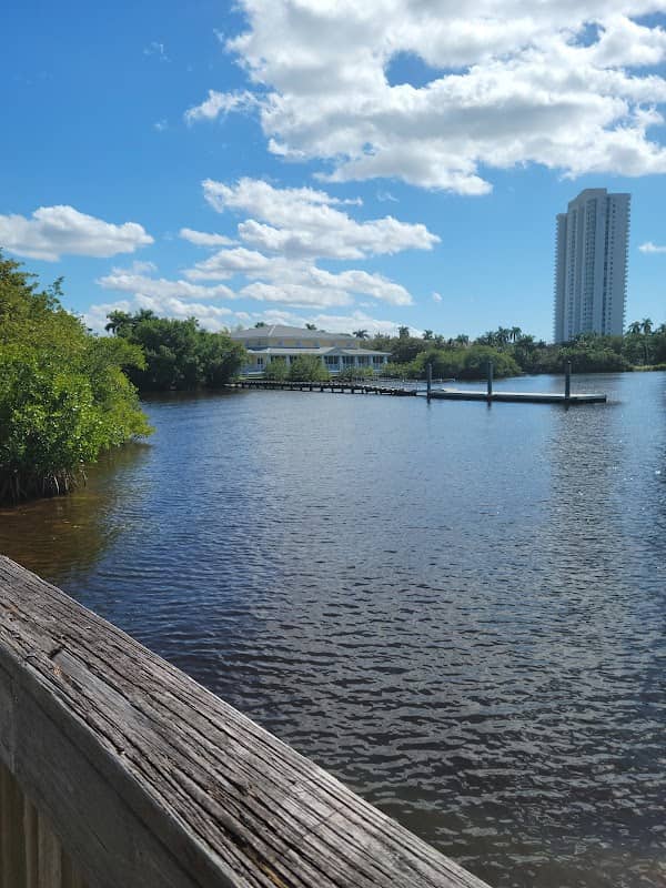 Riverside Park - Image 1