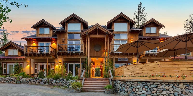 Chalet View Lodge - Image 1
