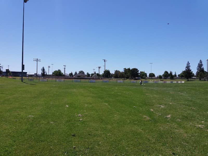 Salas Park - Image 1