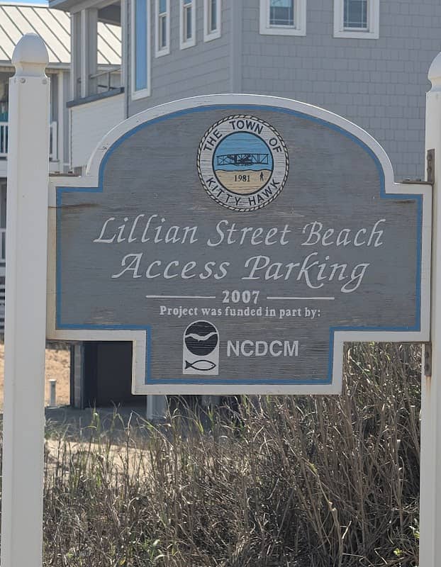 Lillian Street Beach Access - Image 1