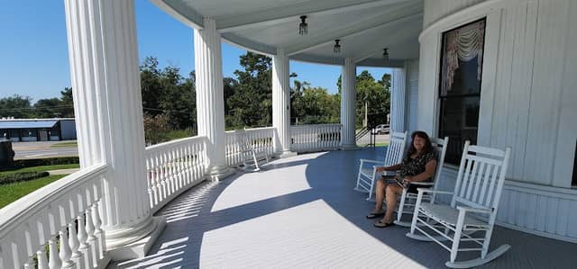 Jackson County Visitors Center Public Park - Image 2