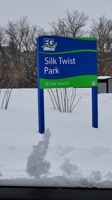 Valleybrook Parkette - Image 1