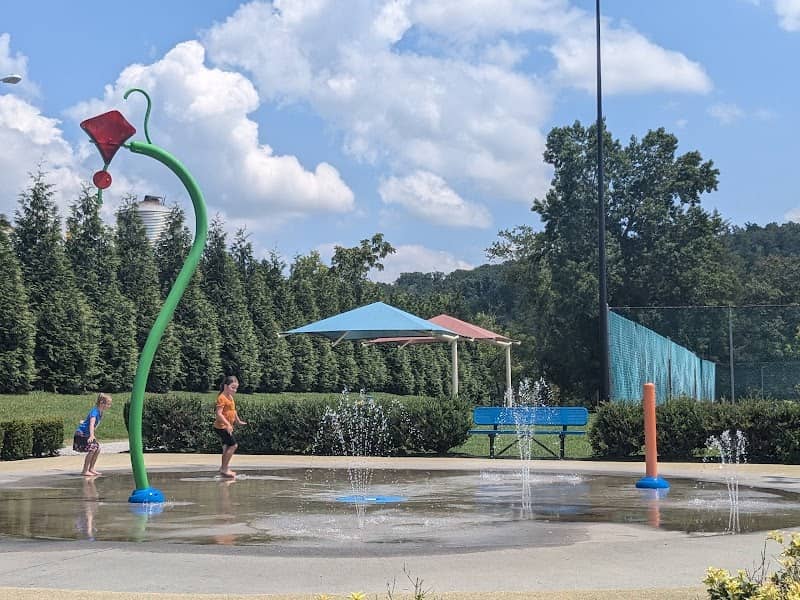 Clinton Splash Pad Park - Image 1