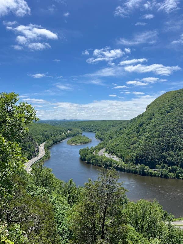 Riverfront Park - Image 1
