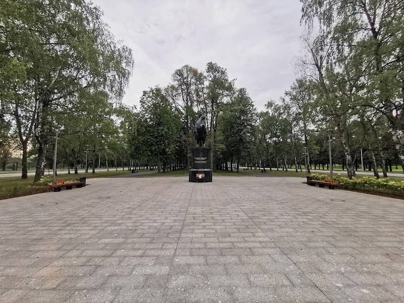 Monument to Simon Bolivar - Image 2