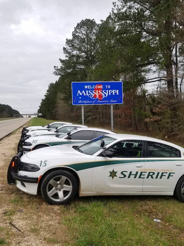 Welcome To Mississippi Sign - Image 1