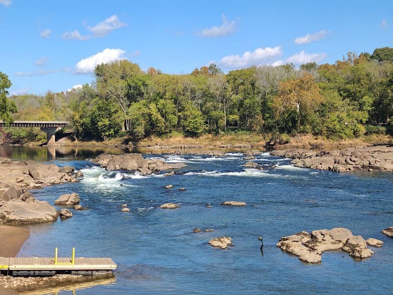 River Falls Park Trailhead. - Image 3
