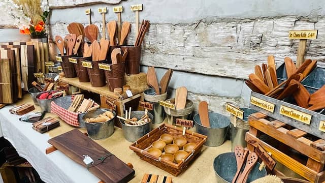 The Cabin of Old Town Artisan Gallery - Image 2