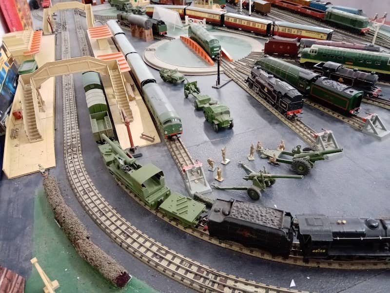 Famous Trains - Image 1
