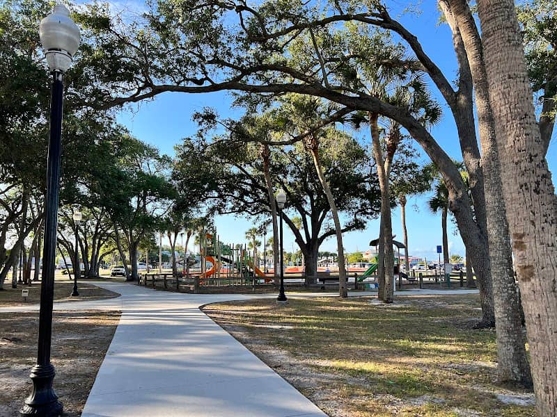 Riverview Park - Image 1