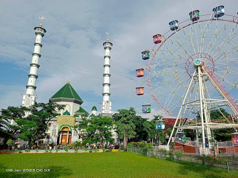 Taman Alun-Alun Kota Lamongan - Image 1