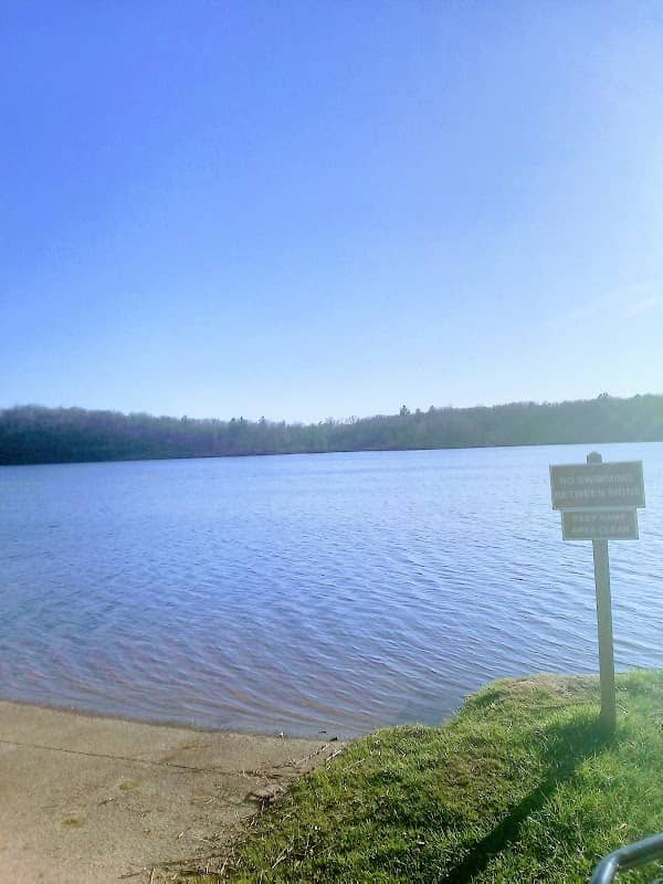 Clear Lake Boating Access Site - DNR - Image 1