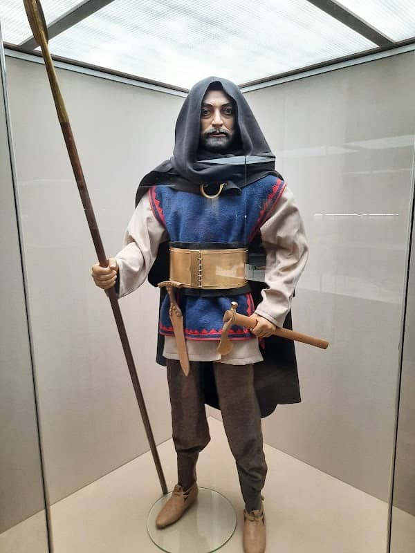 Natsional'nyy Muzey Rso-A - Image 1