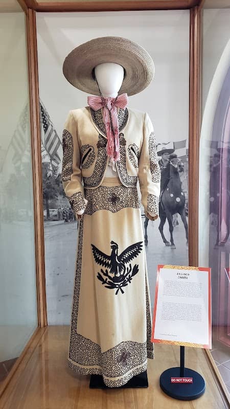 Costumes of the Americas Museum - Image 2