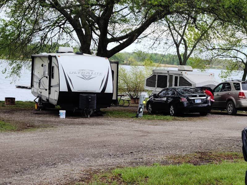 Lions Park Shelter - Lake Miola - Image 3