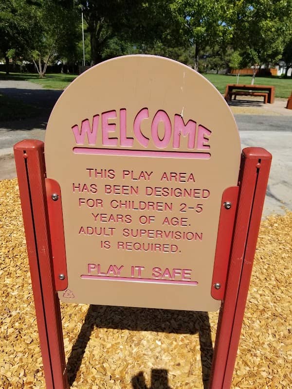 Maitland R Henry Neighborhood Park - Image 2