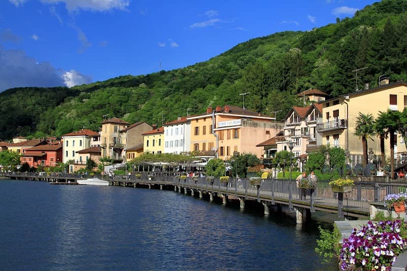 Passeggiata Sul Lago - Image 1