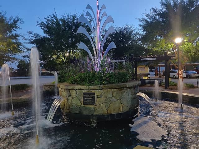 Rotary Park - Fountain - Image 1