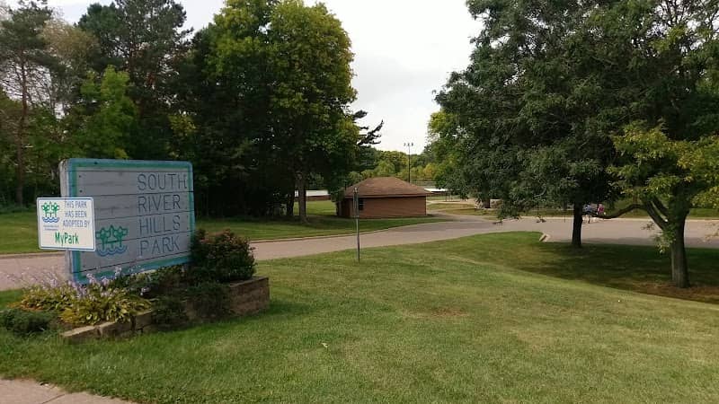 River Hills Park - Image 1