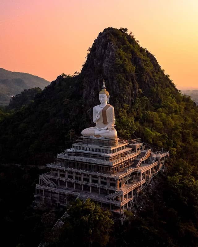 Wat Tham Khao Laem - Image 2