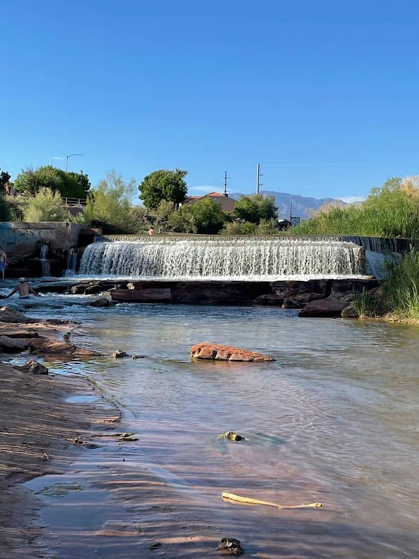 Fossil Falls Park - Image 3