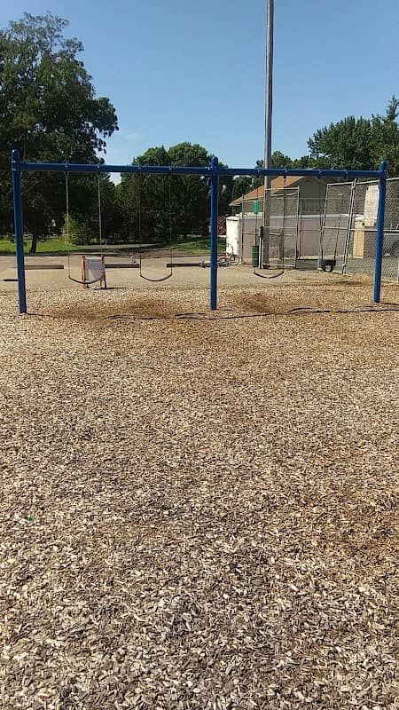 Oak Park - Image 1