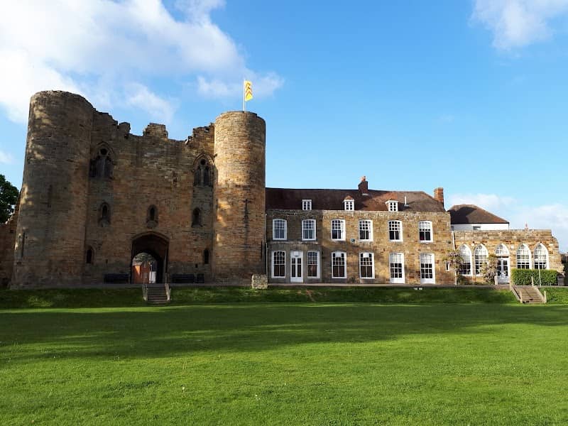 Tonbridge Castle - Image 2