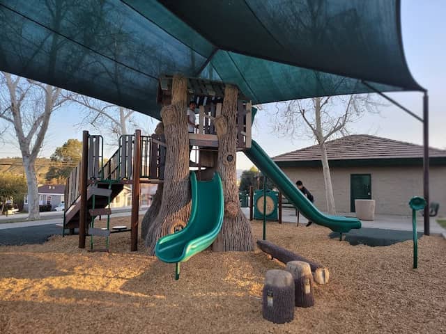 Yarborough Park - Image 1