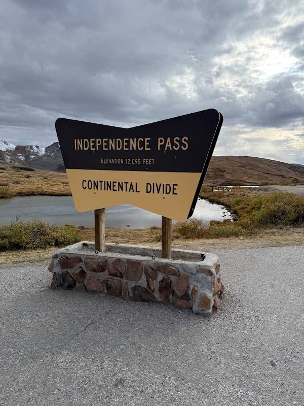 Independence Pass Lookout point - Image 2