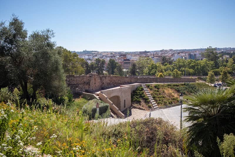 Puerta de Mérida - Image 2
