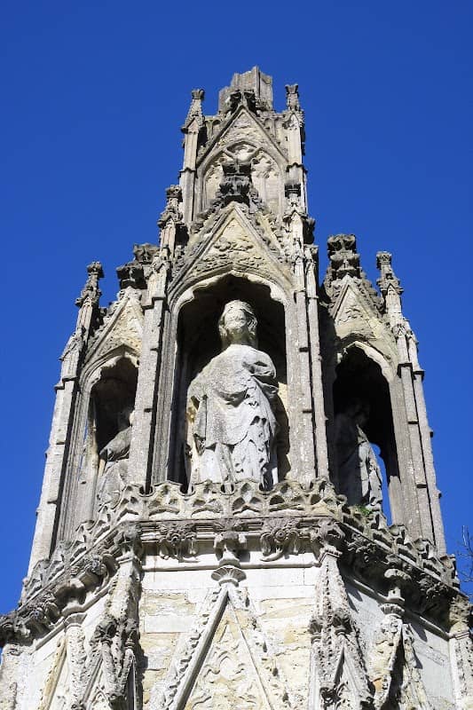 Queen Eleanor Cross - Image 1